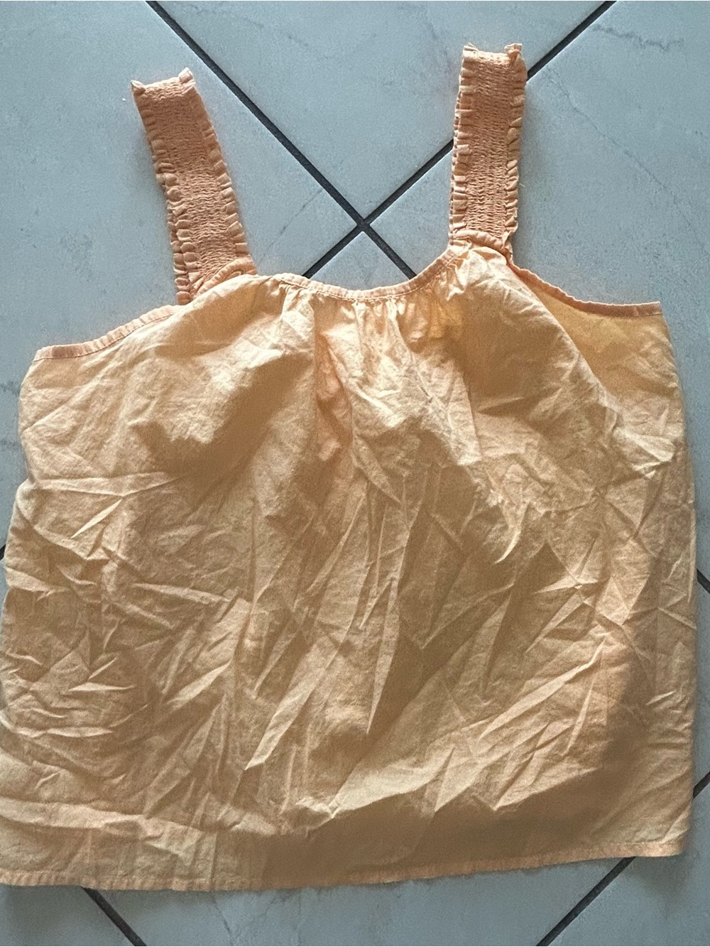 GAP Peach Freeze Smocked Strap Tank Top Size Small - Picture 3 of 5